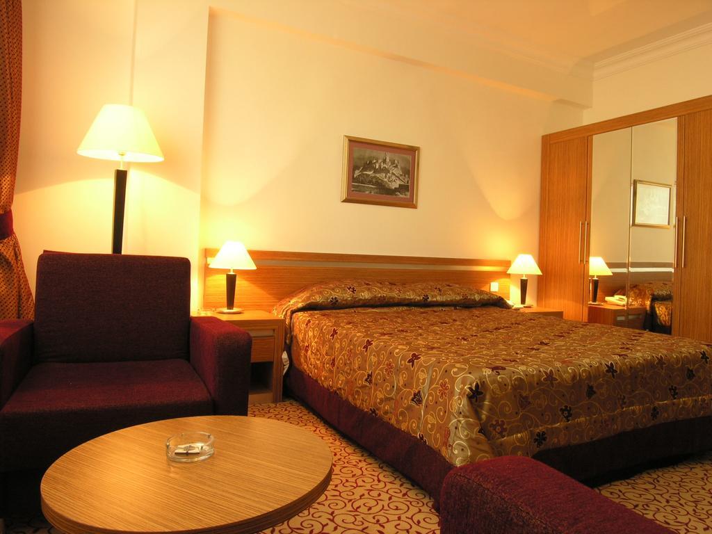 Tamara Hotel Van Habitación foto